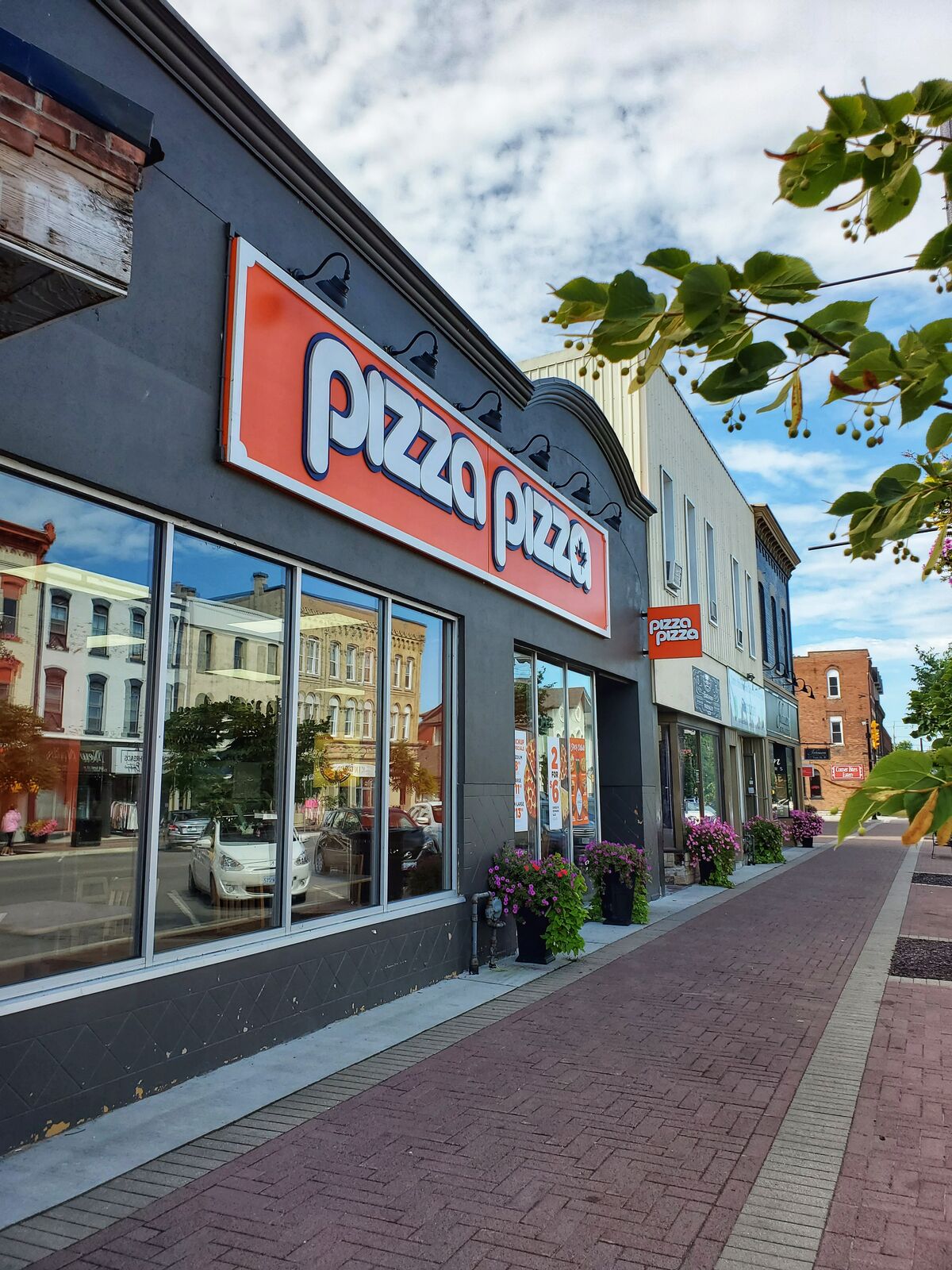 Pizza Pizza