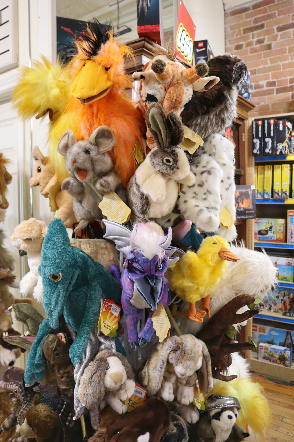 Tradewind Toys & Gifts