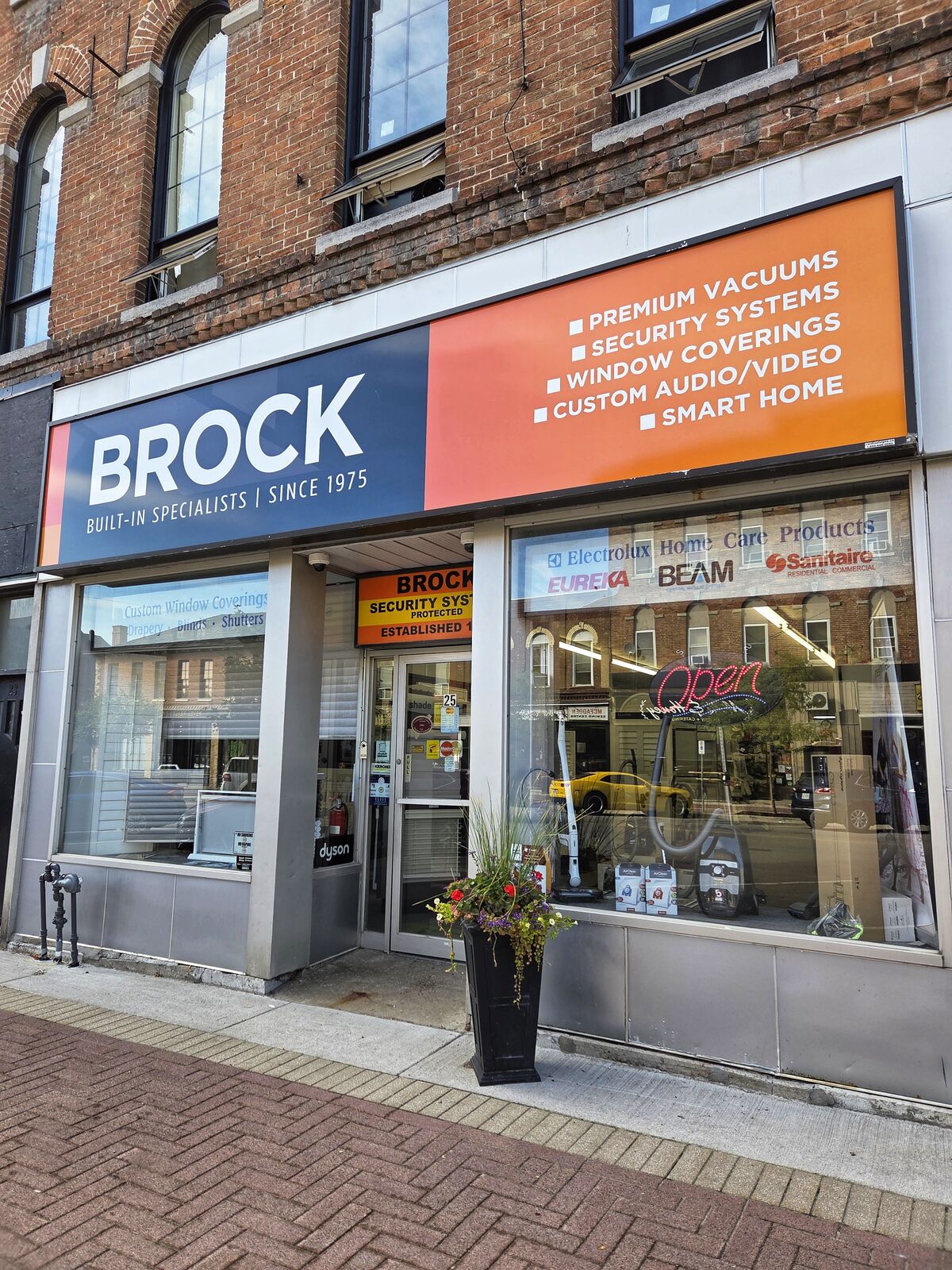 Brock Built-In Specialists