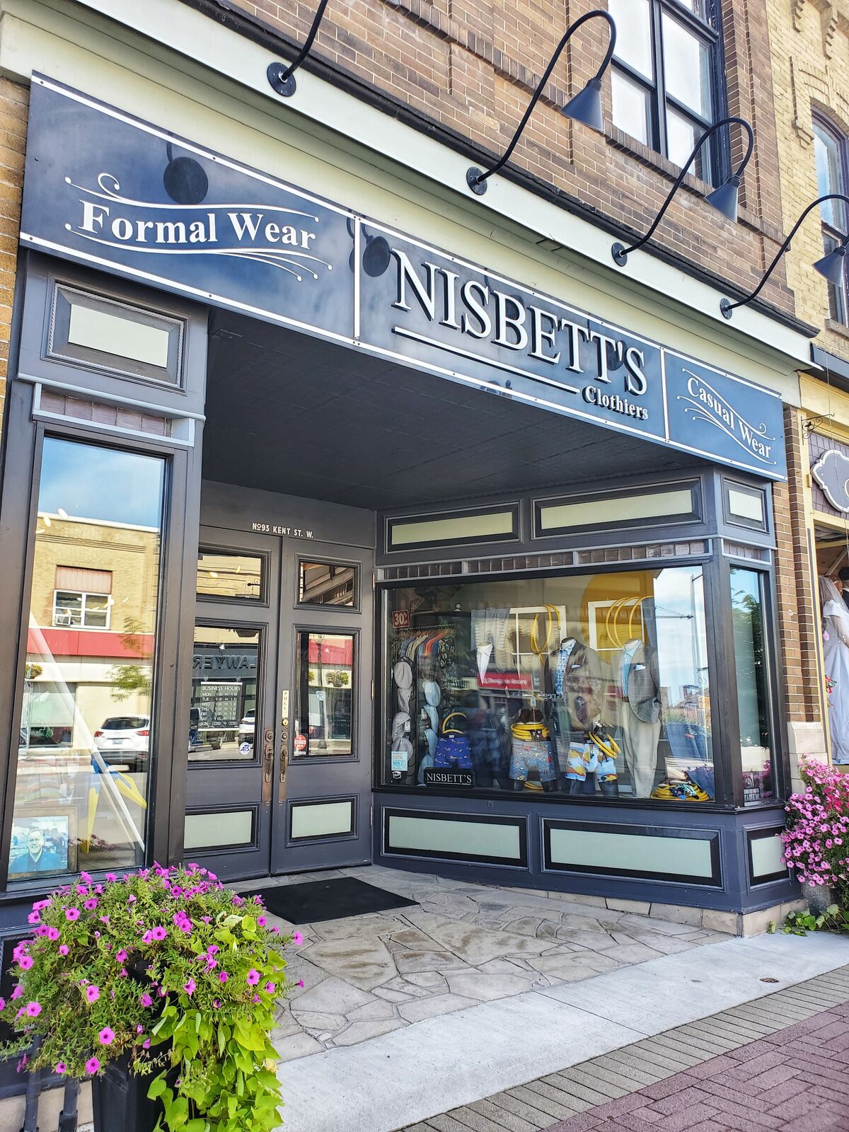 Nisbett's Clothiers